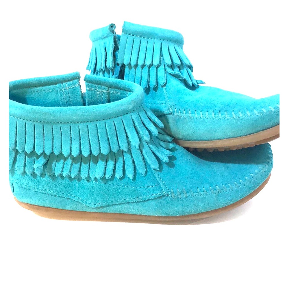Minnetonka Double Fringe Zip Bootie